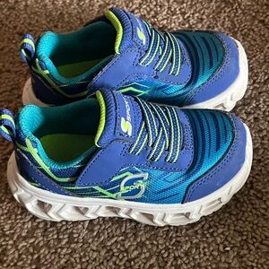 Sketchers barley worn size 7